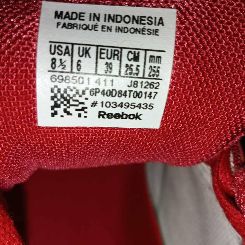 Reebok - Picture 7 of 8